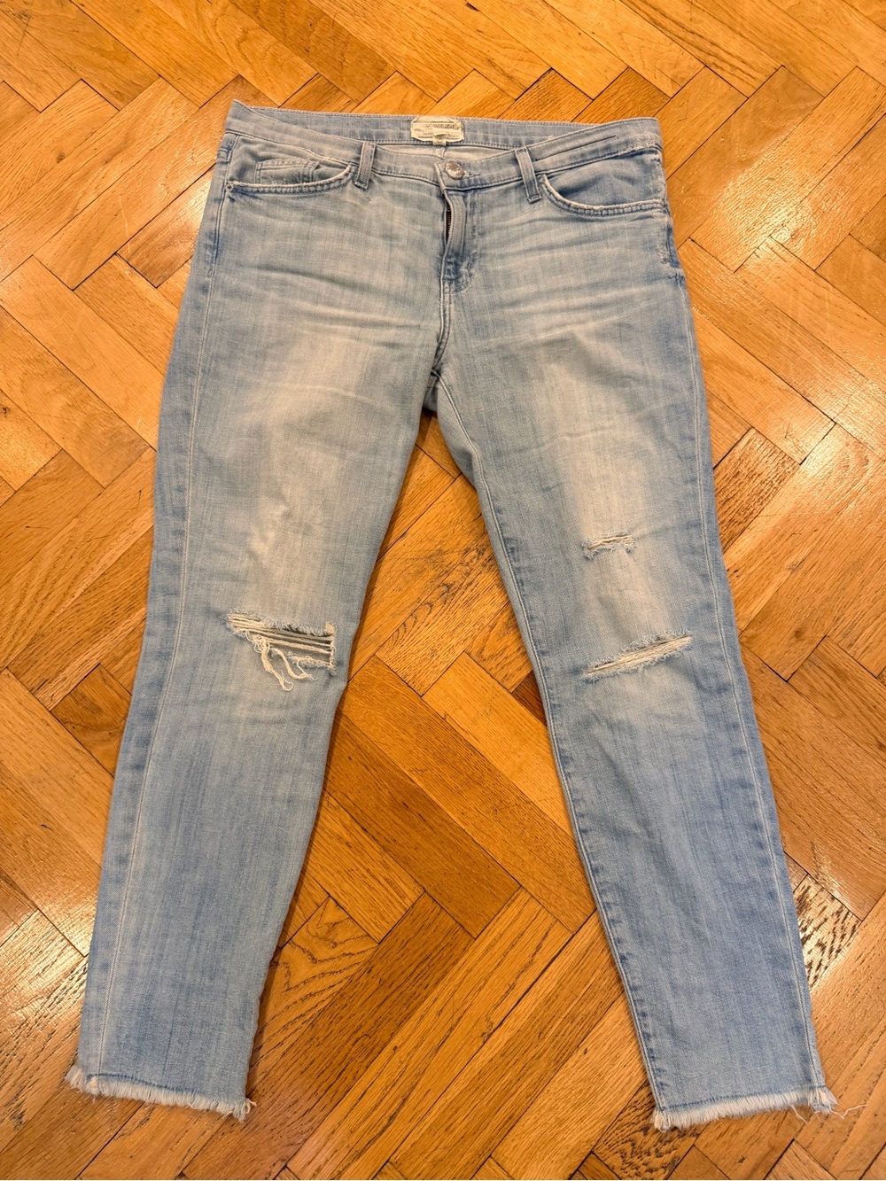 Current/Elliott The Stiletto light wash skinny jeans, size 31, with distressed d